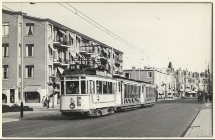 Valeriusstraat met lijn 14 (rijtuigen 98, 515 en 518)